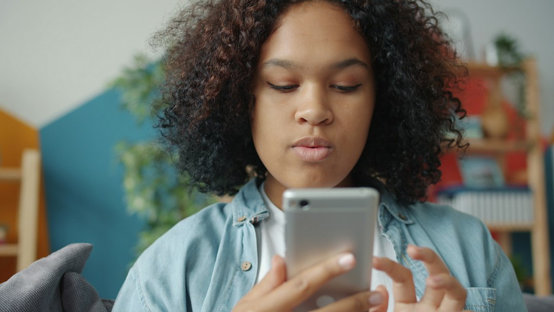 Photo communicate with a teenager